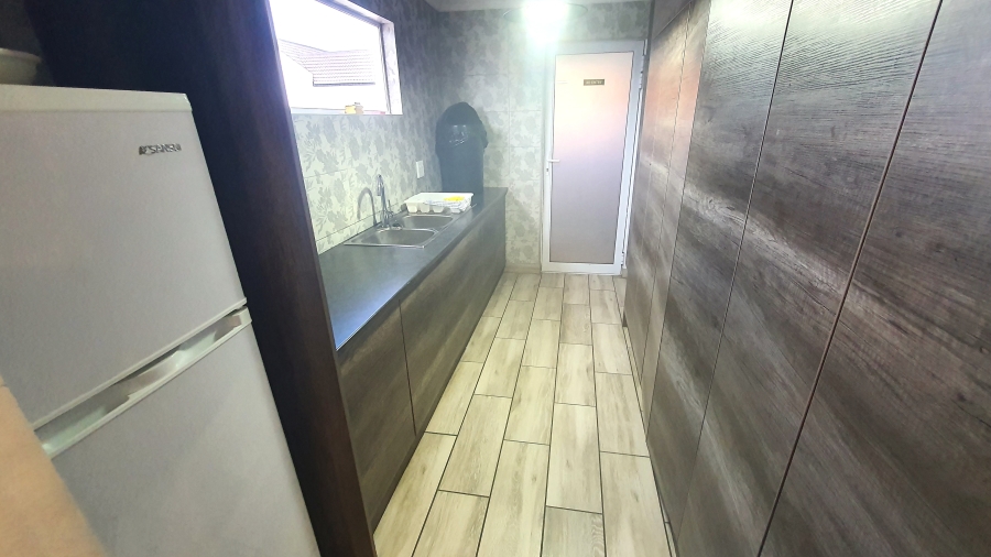 3 Bedroom Property for Sale in Golden Mile Western Cape